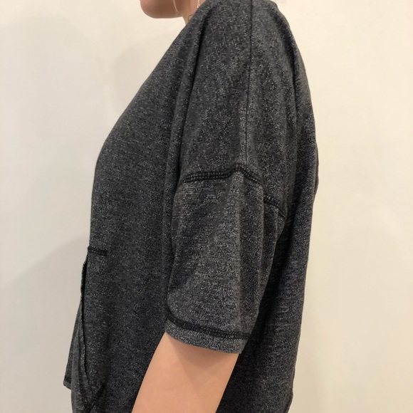 Open Back T shirt - Picture 4 of 6